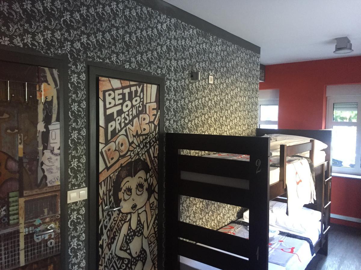 Hostel Paris Zagabria Esterno foto