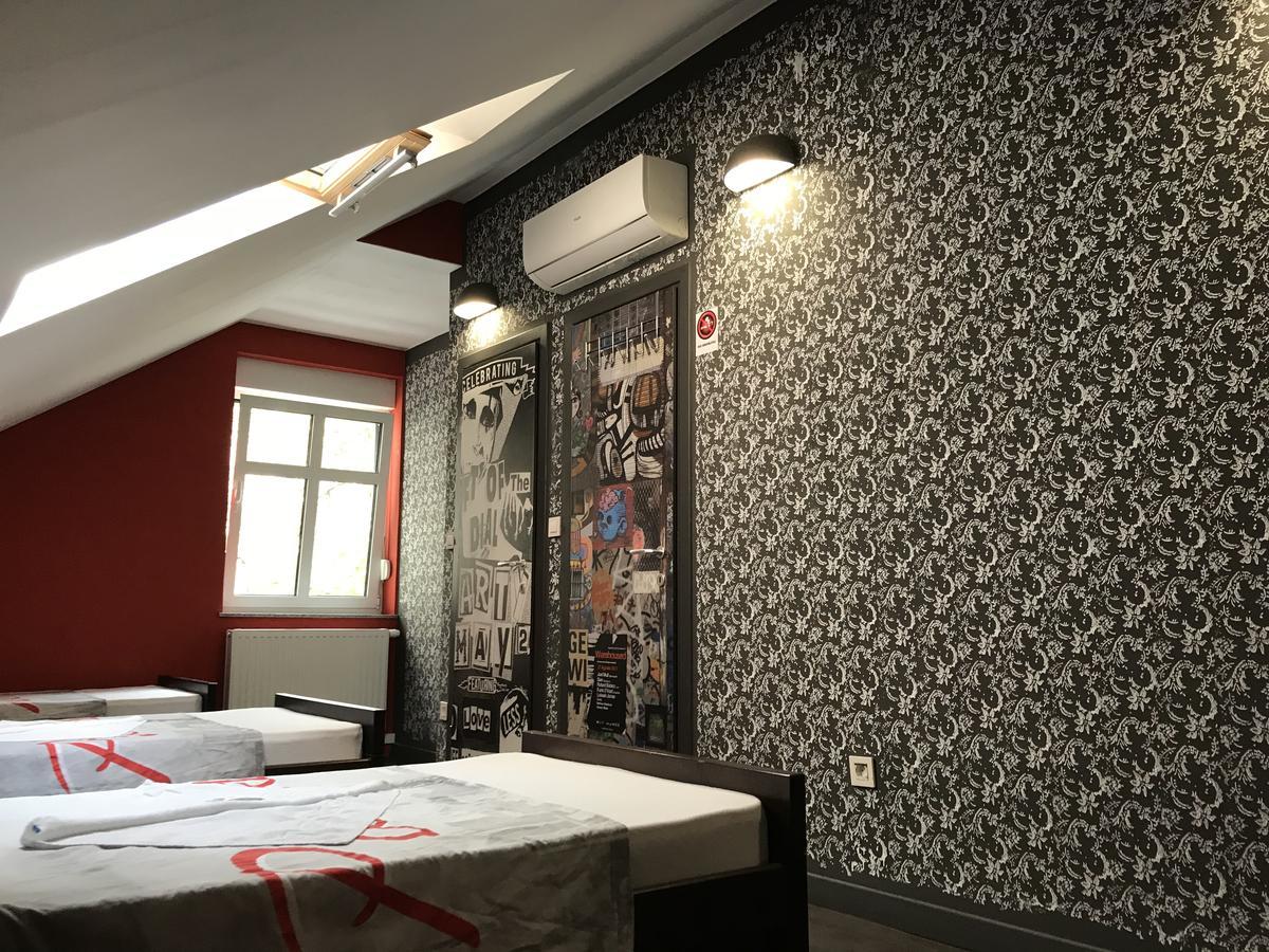 Hostel Paris Zagabria Esterno foto