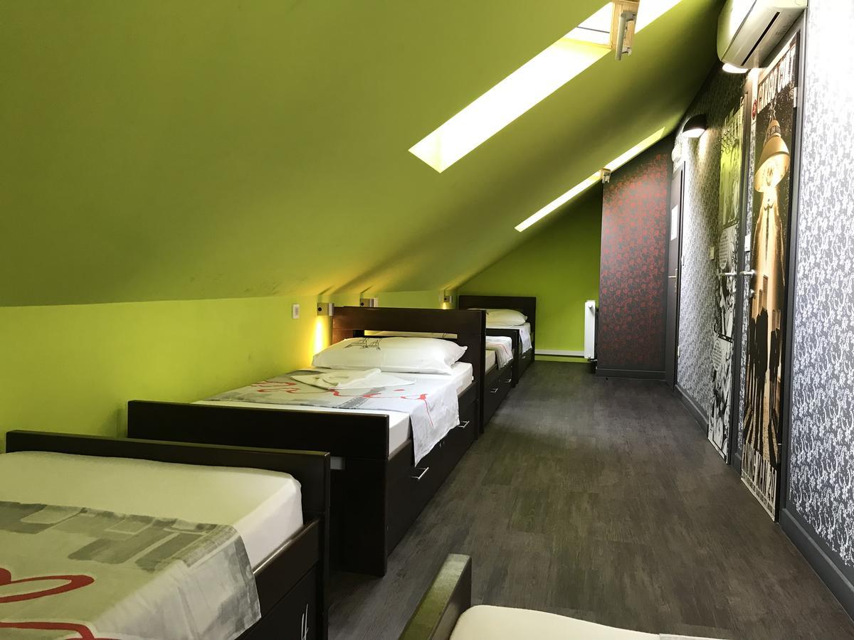 Hostel Paris Zagabria Esterno foto
