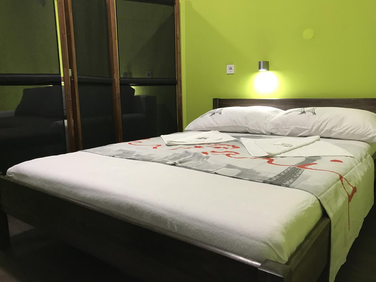 Hostel Paris Zagabria Esterno foto