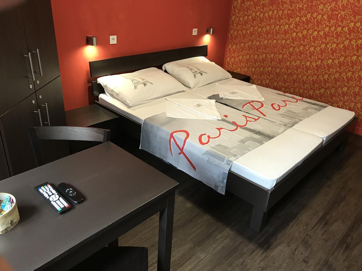 Hostel Paris Zagabria Esterno foto